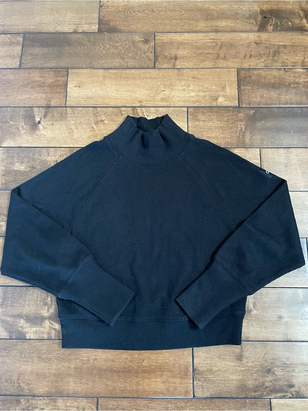 Alo Yoga Black Thermal Weekend Escape Waffle Mock Neck Size S